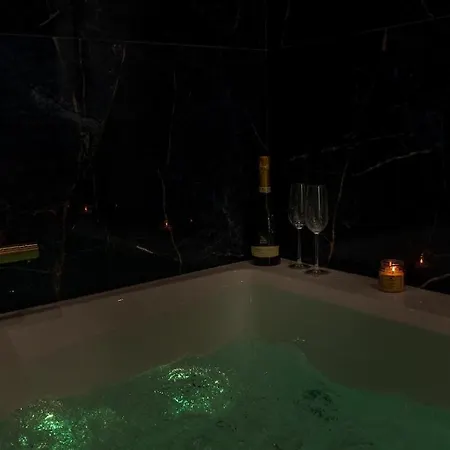 Apartment Velvet - 2 Prs - - Jacuzzi Beauvais