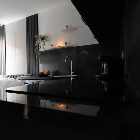 Velvet - 2 Prs - - Jacuzzi *