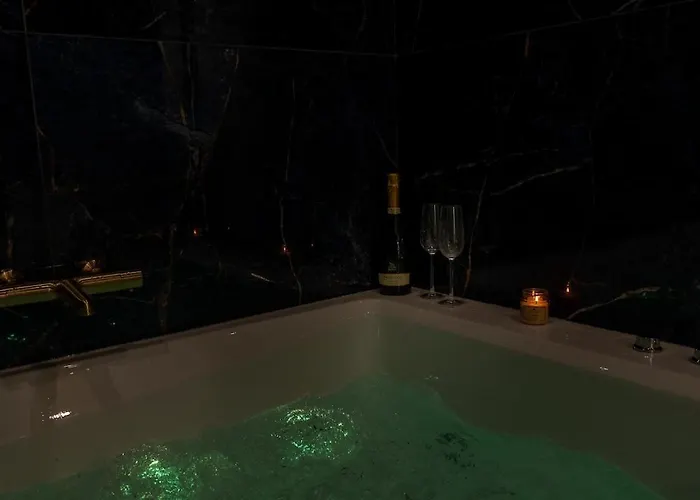 Apartment Le Passion - - Jacuzzi Beauvais